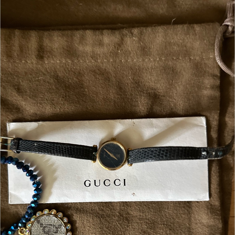 Vintage Gucci Gold Plated Stainless Steel Swiss Made Quartz Ladies Watch